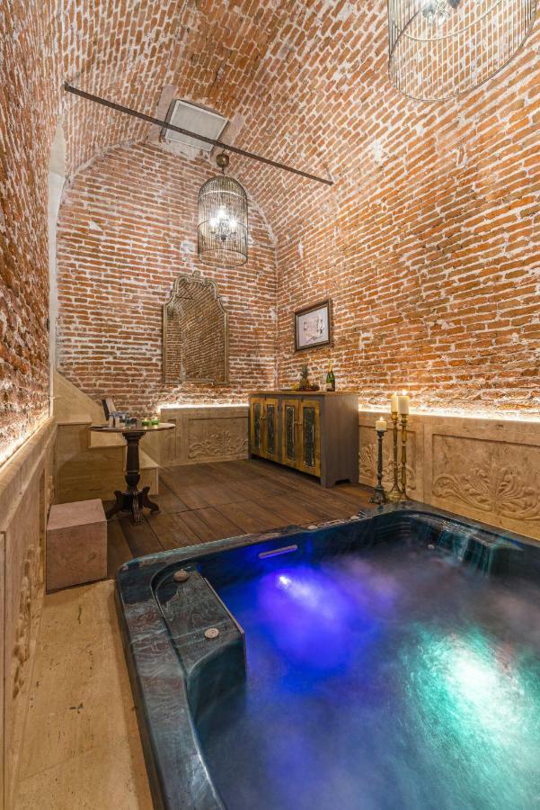 ホテル Cunda Despot Evi エクステリア 写真