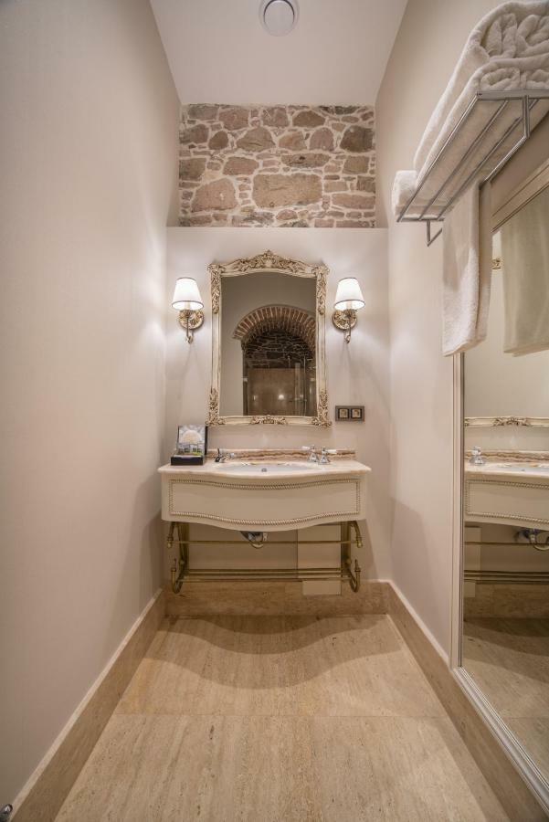 ホテル Cunda Despot Evi エクステリア 写真